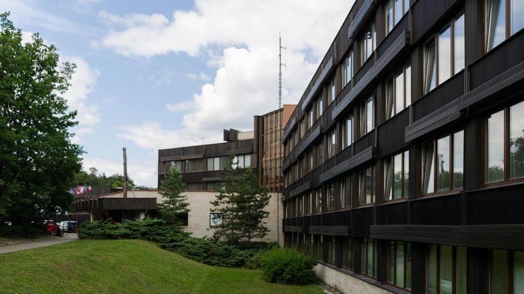 Hotel Myslivna Брно Экстерьер фото